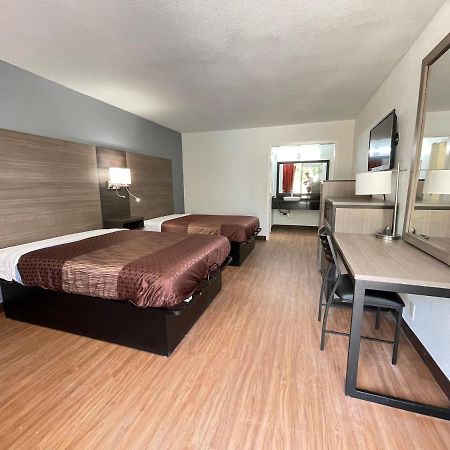 Landmark Hotel Leesville Luaran gambar