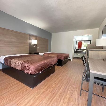 Landmark Hotel Leesville Luaran gambar